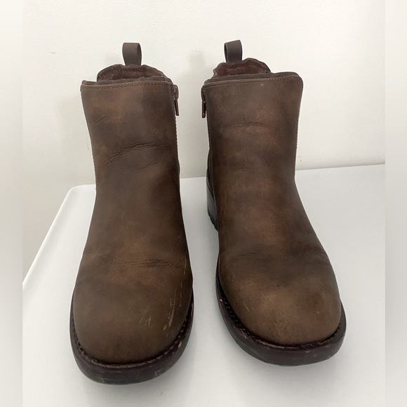 Leather Chelsea Boots - Picture 3 of 4